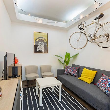 Remodeled Historical Apartment In The City Center Fundão Exterior foto