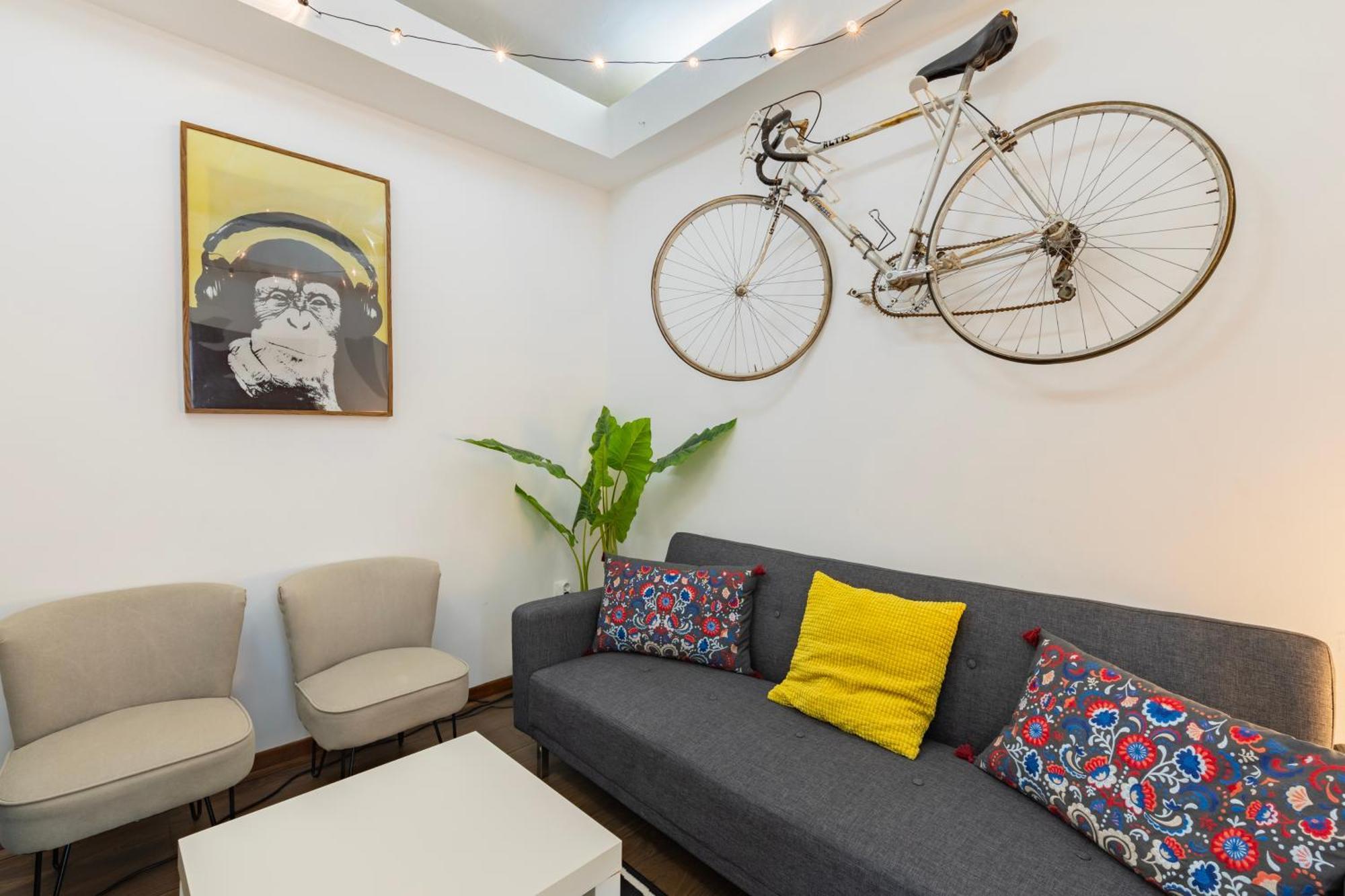 Remodeled Historical Apartment In The City Center Fundão Exterior foto