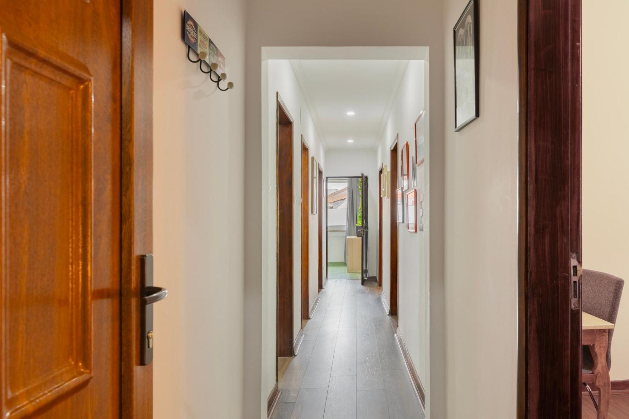 Remodeled Historical Apartment In The City Center Fundão Exterior foto